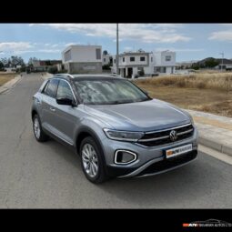 VOLKSWAGEN T ROC