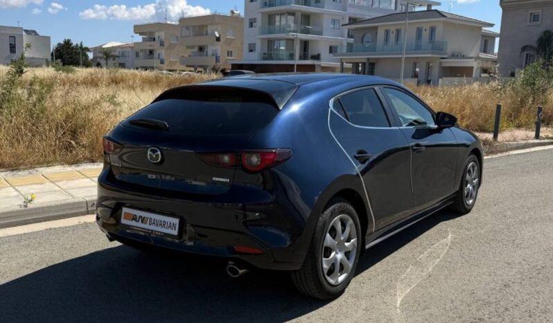 
								MAZDA 3 full									