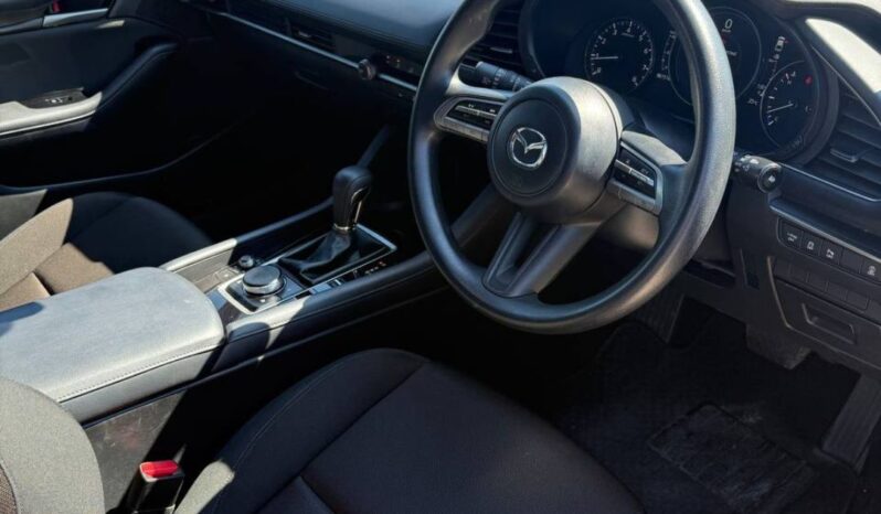 
								MAZDA 3 full									
