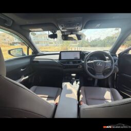 
										LEXUS UX full									