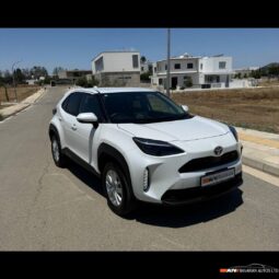 TOYOTA CROSS