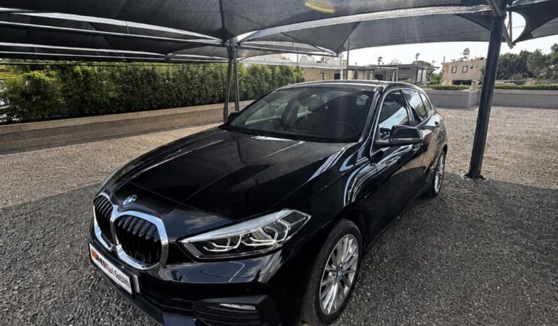 
								BMW 118 full									