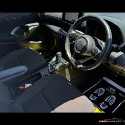 
										TOYOTA CROSS full									