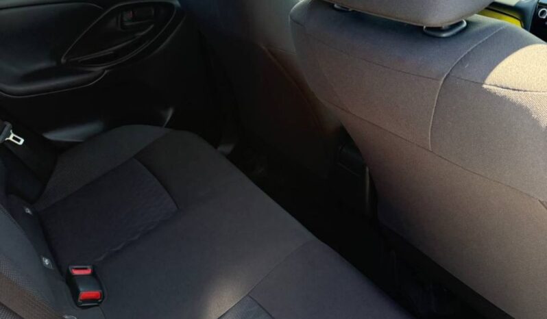 
								TOYOTA CROSS full									