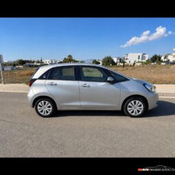 
										HONDA FIT full									