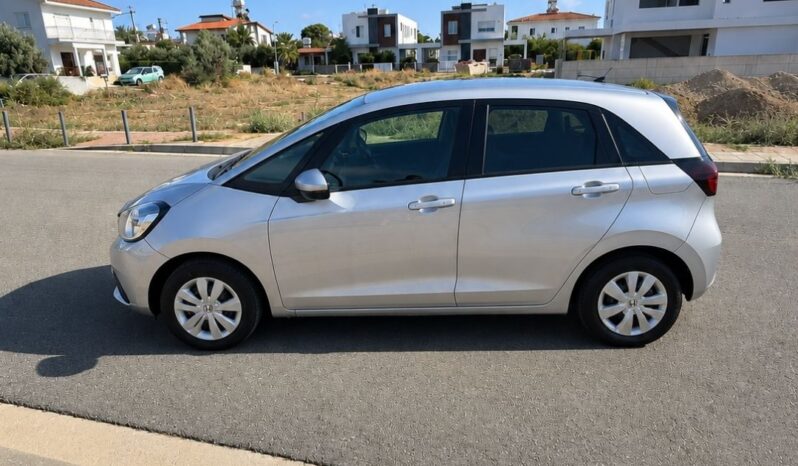 
								HONDA FIT full									