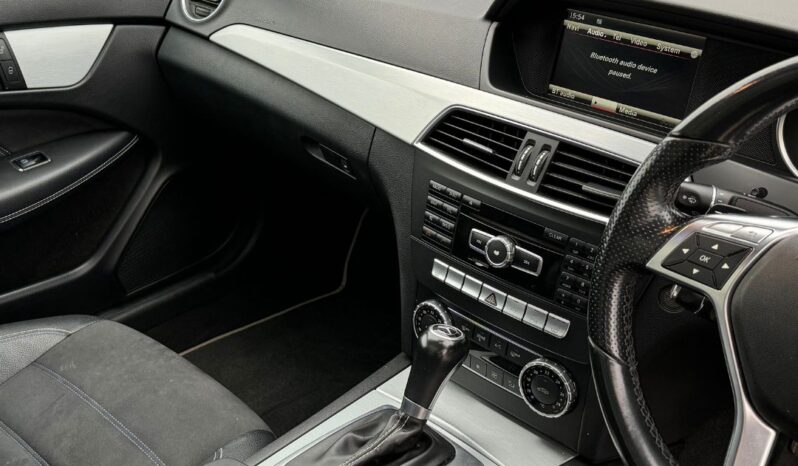 
								MERCEDES-BENZ C-CLASS full									