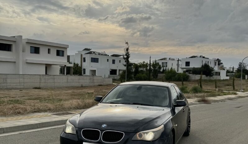 
								BMW 520i full									