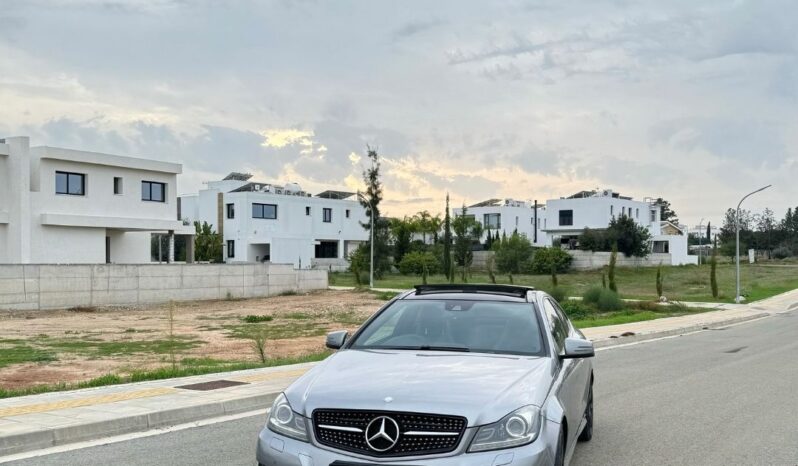 
								MERCEDES-BENZ C-CLASS full									