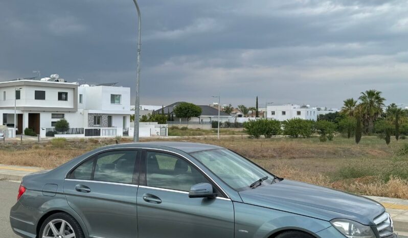 
								MERCEDES BENZ C-CLASS full									