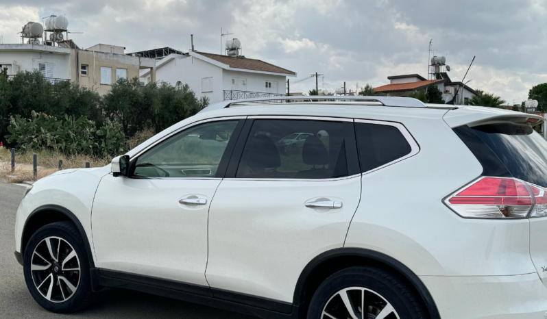 
								NISSAN X-TRAIL full									