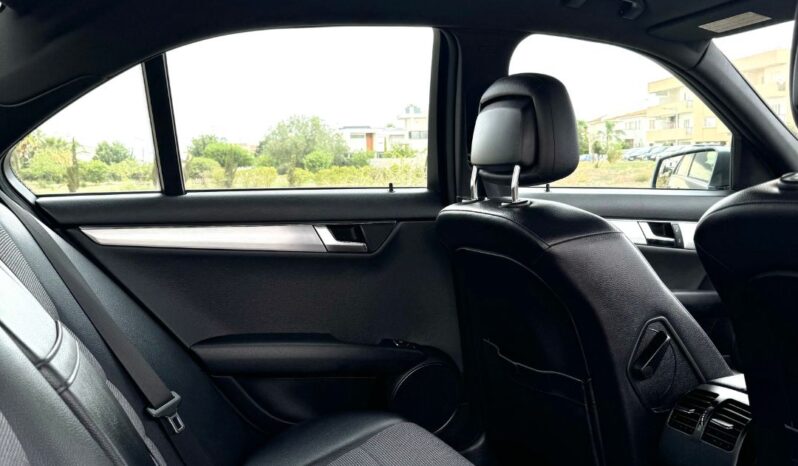 
								MERCEDES BENZ C-CLASS full									