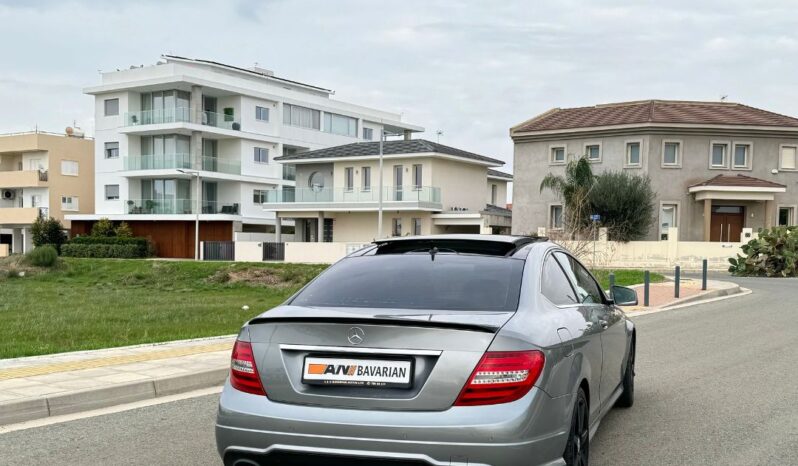 
								MERCEDES-BENZ C-CLASS full									