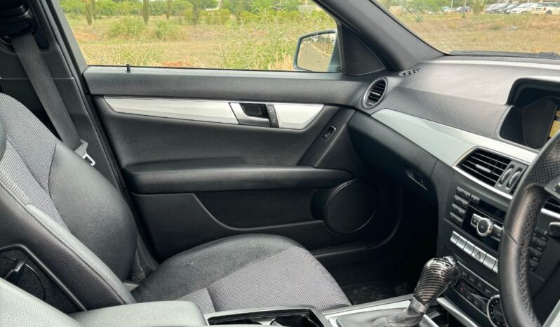 
								MERCEDES BENZ C-CLASS full									