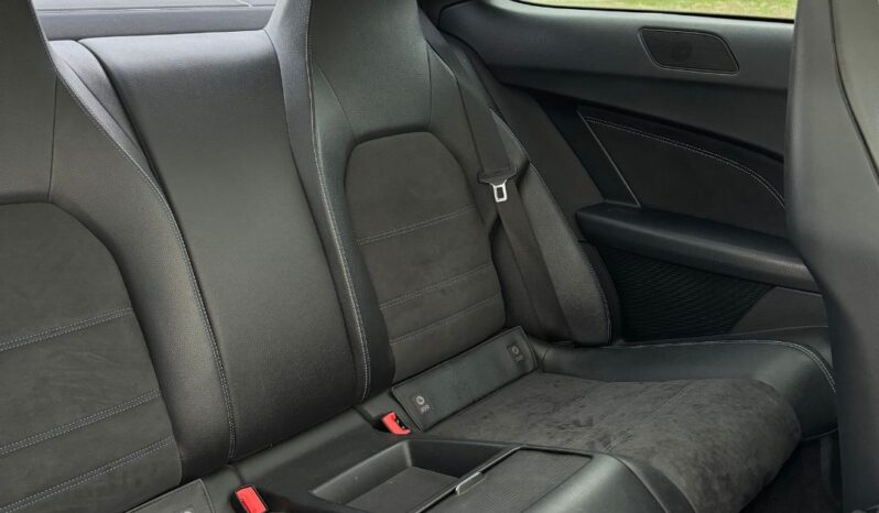 
								MERCEDES-BENZ C-CLASS full									