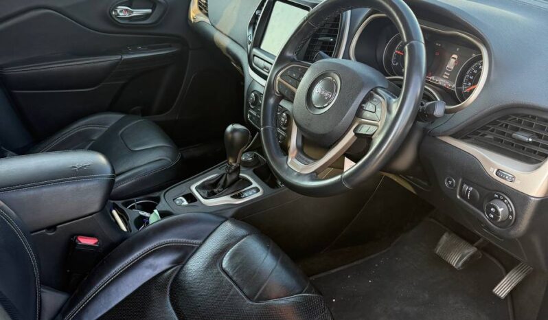 
								JEEP CHEROKEE full									