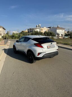 
										TOYOTA CHR full									