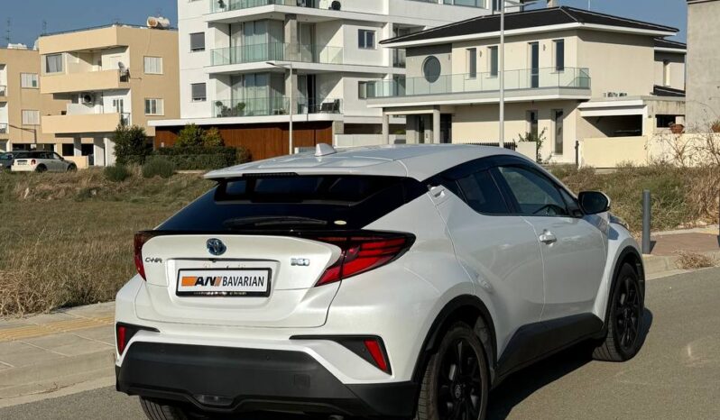 
								TOYOTA CHR full									