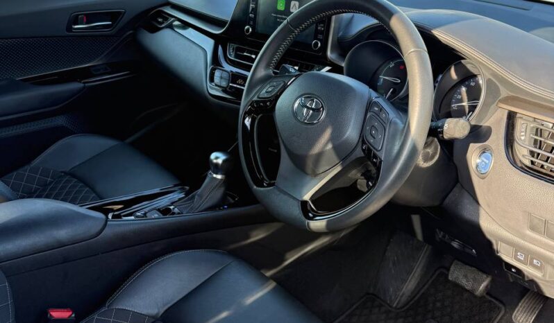 
								TOYOTA CHR full									