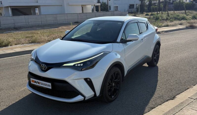 
								TOYOTA CHR full									